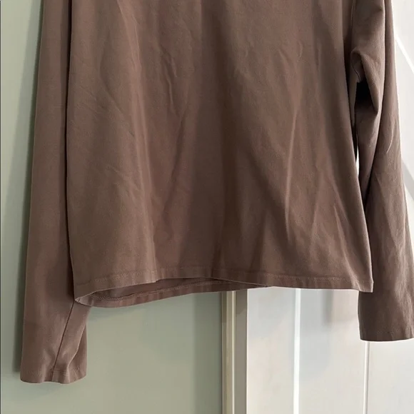 Athleta Brown Long Sleeve Top - Picture 5 of 10